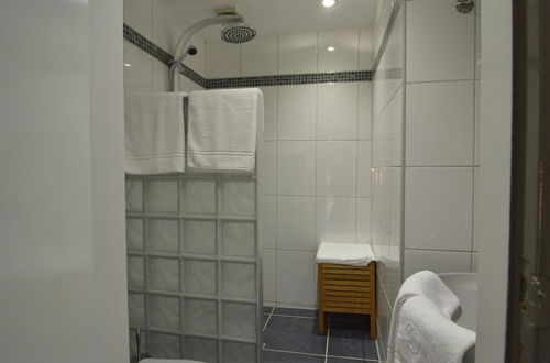 Foto 23 - Luxurious Accommodation, Sauna, Hot Tub, Solarium, Private Bathrooms