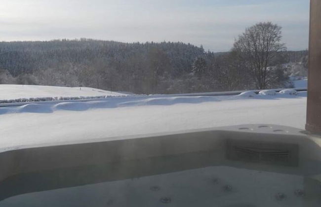 Classy Holiday Home in Martilly with Hot Tub - Foto 21