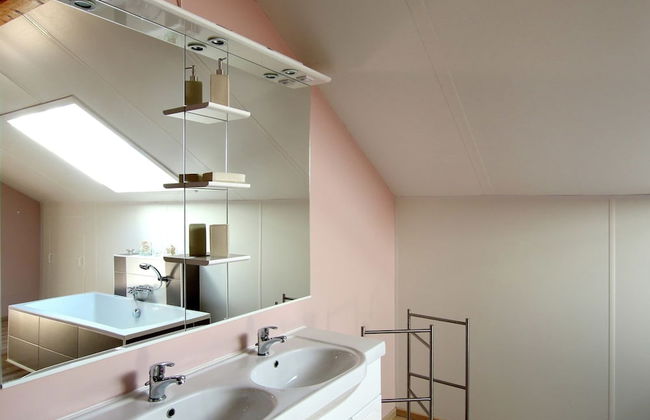 Classy Holiday Home in Martilly with Hot Tub - Foto 15