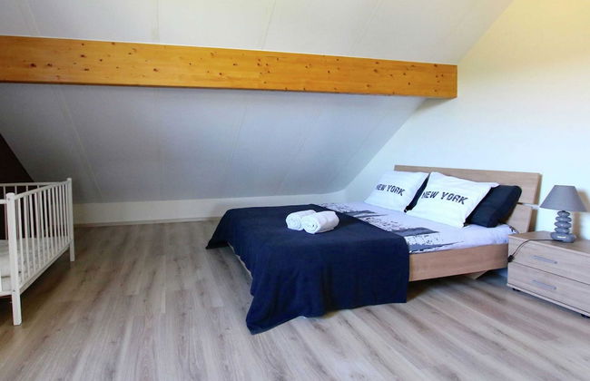 Classy Holiday Home in Martilly with Hot Tub - Foto 2