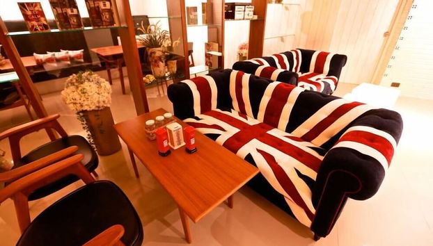 Lobby-Lounge