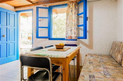 Foto 21 - Aesthetic Holiday Home in Palaiochora near Sea Beach