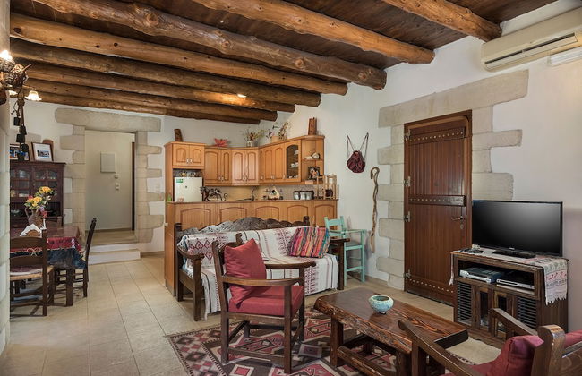 Villa Aloni-traditional Stone Villa With Nice View,pool and Garden - Photo 8
