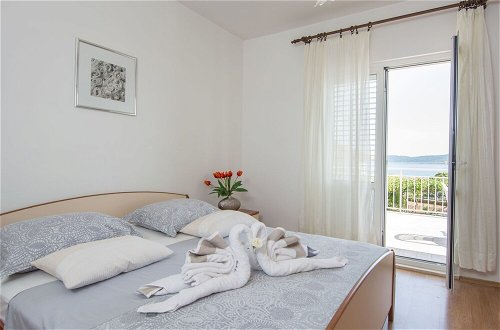 Photo 11 - Modern Apartment in Seget Donji With View of the Sea