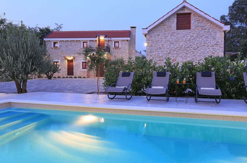 Photo 26 - Spacious Villa in Prkos With Private Swimming Pool