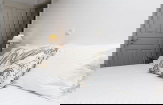 Photo 27 - Castle Mansions