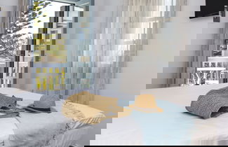 Photo 10 - Castle Mansions