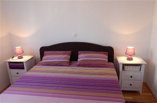 Foto 3 - Homely Apartment in Trogir near Beach