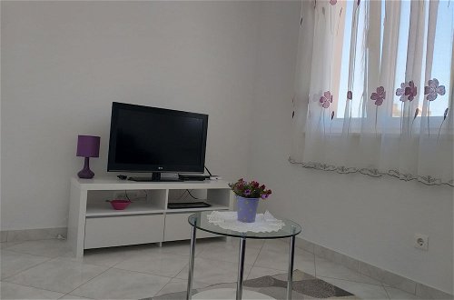Foto 12 - Homely Apartment in Trogir near Beach