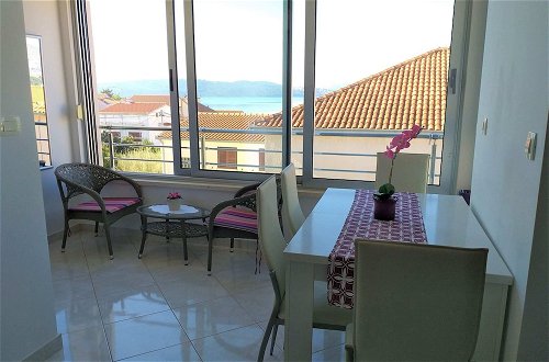 Foto 13 - Homely Apartment in Trogir near Beach