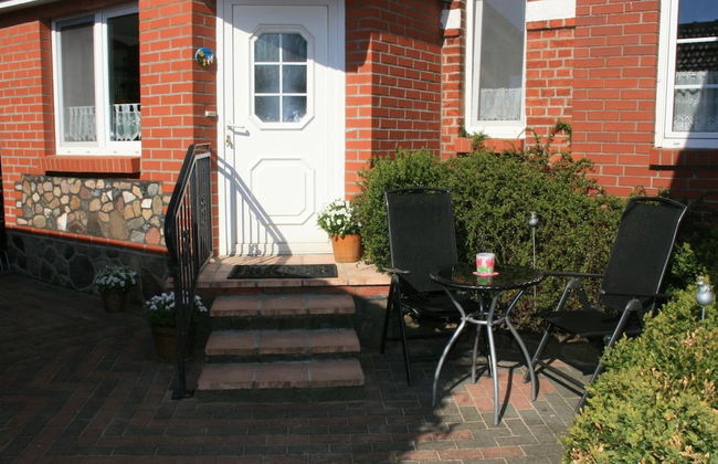 Wohnung bei Kuehlungsborn mit Garten - Foto 1