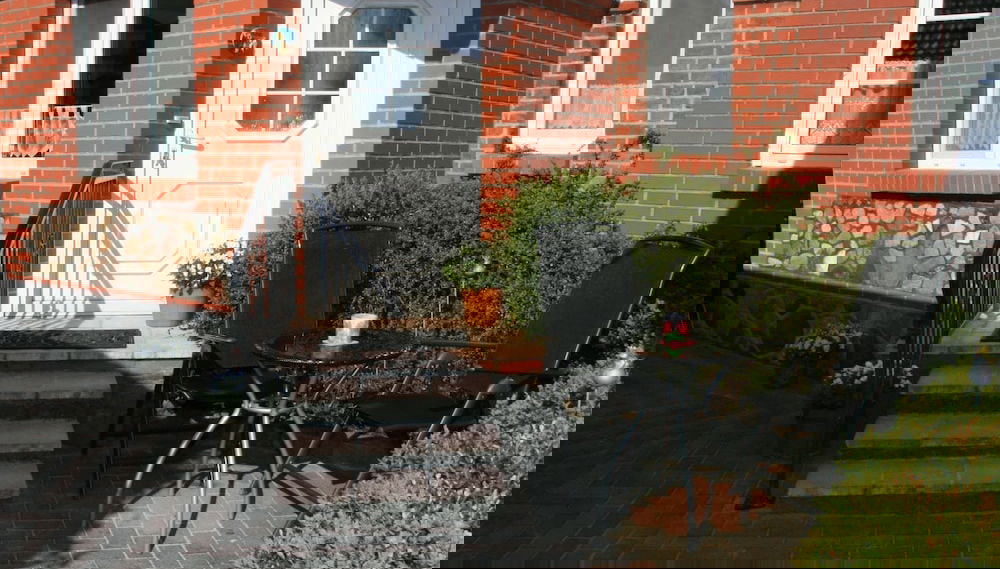 Primary image