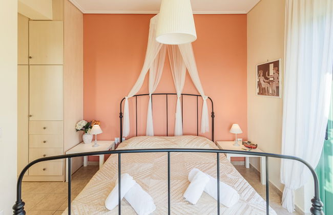 Lavender Garden Retreat - Secluded Seaside Getaway - Photo 17