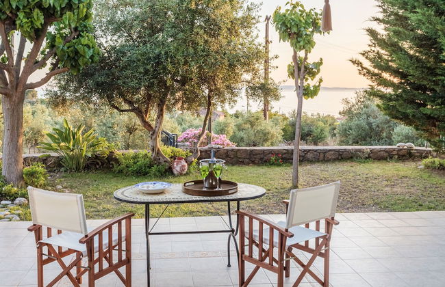 Lavender Garden Retreat - Secluded Seaside Getaway - Photo 53