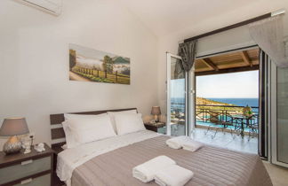 Photo 2 - Beachfront Villa Komis - Panoramic Infinity Blue