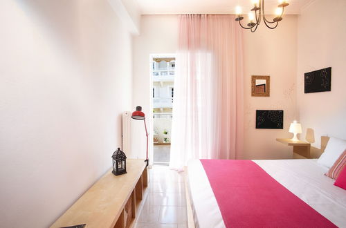 Photo 4 - Dream City Apartment near Beach & Venetian Port