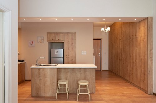 Photo 19 - Contemporary Apartment made of Wood and Stone
