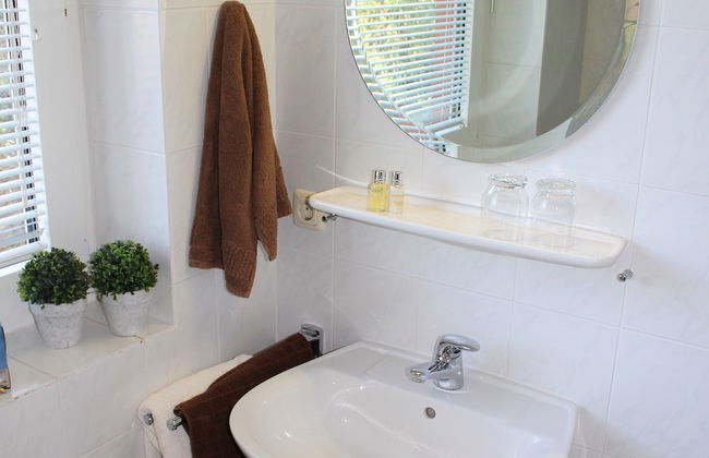Cozy Apartment With Pool & Forest - Foto 11