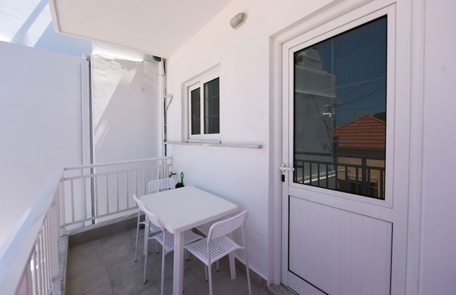 Happy Days Home Apartment and Studio - Photo 38