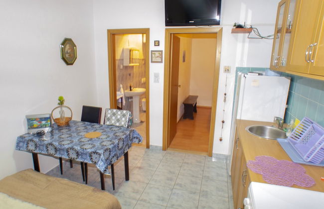 Apartments Plaza - Photo 35