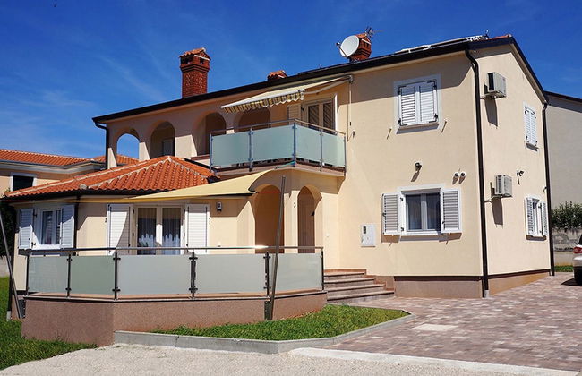 Willa Trojka - Foto 1