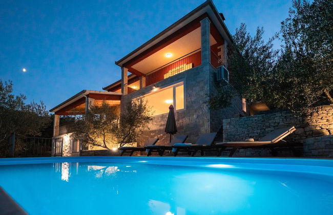 Luxury Stairway to Heaven with Pool - Foto 50