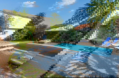 Photo 23 - Villa in Ibenik With Swimming Pool