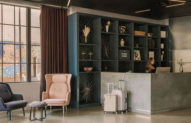 907 Main Hotel Central Square, Sonder by Marriott Bonvoy - Photo 3