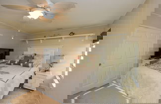 Photo 2 - Sea Club II by Beachside Management