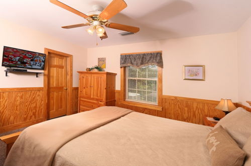 Photo 5 - Walnut Grove 2 - Three Bedroom Chalet