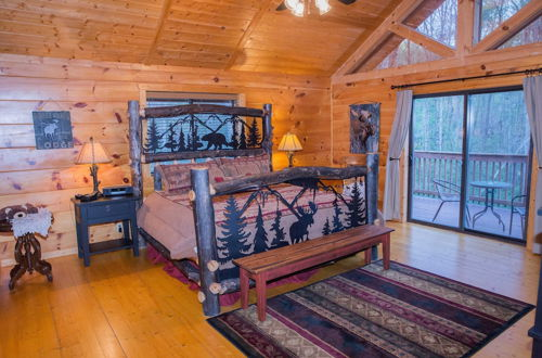 Foto 2 - Cub Creek Lodge - Three Bedroom Cabin