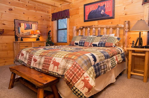 Photo 6 - Cub Creek Lodge - Three Bedroom Cabin