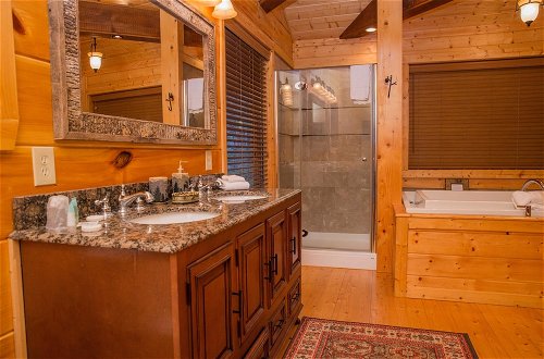 Foto 37 - Cub Creek Lodge - Three Bedroom Cabin