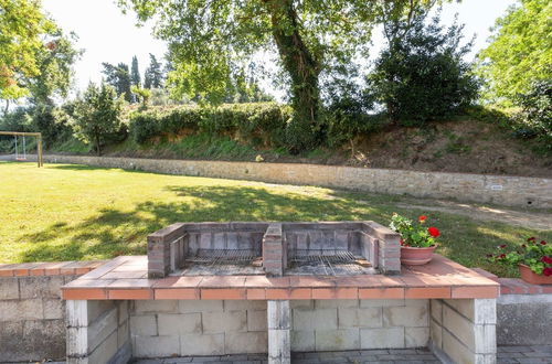 Photo 20 - Holiday Home in Volterra With Pool