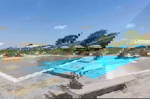 Foto 47 - Lavish Holiday Home in Volterra With Pool