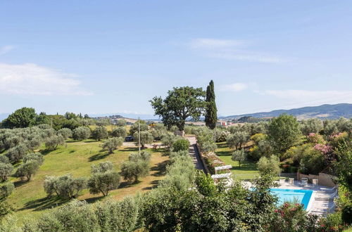 Photo 8 - Holiday Home in Volterra With Pool