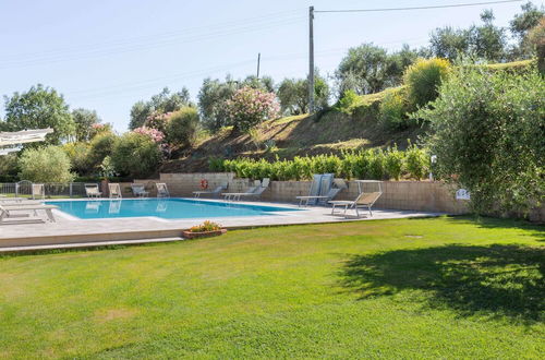 Photo 9 - Holiday Home in Volterra With Pool