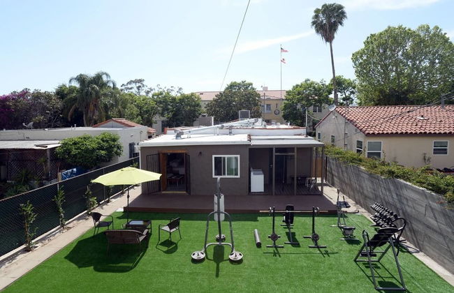 Spacious House on Melrose w Private Backyard Gym - Foto 23
