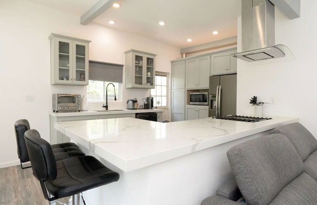 Spacious House on Melrose w Private Backyard Gym - Foto 9