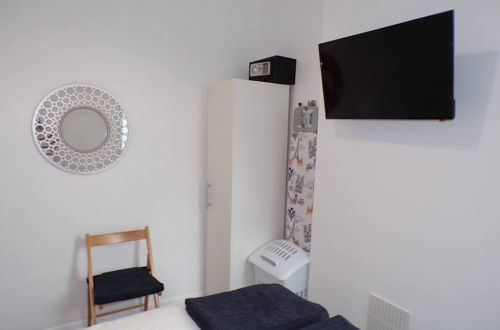 Photo 5 - Inviting 3-bed Apartment in Southend-on-sea