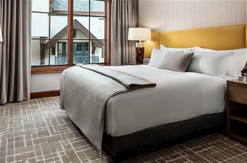 Photo 3 - The Ritz Carlton Club 3 Bedroom Mountain View Apartment