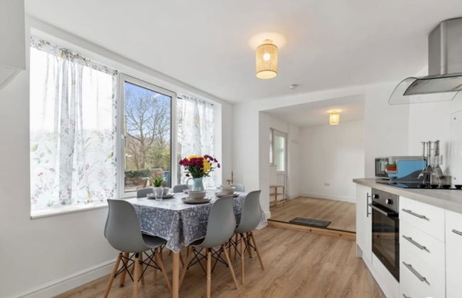 Stunning Renovated & Spacious 2 BR - 100m to Beach - Foto 6