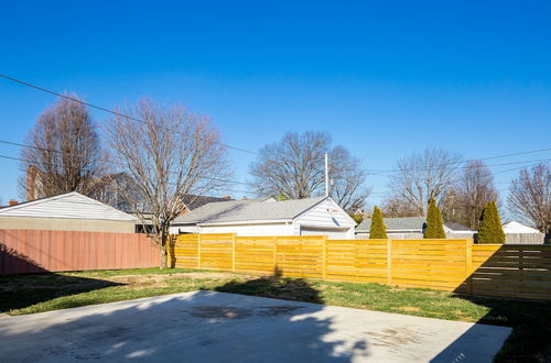 Photo 26 - Spacious 6BR /2.5 Bath in Highlands