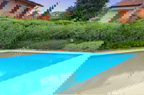 Foto 17 - Great and Colourful Apartment Near Bardolino