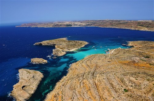 Foto 30 - Seashells Penthouse Hot Tub Seaview by Getaways Malta