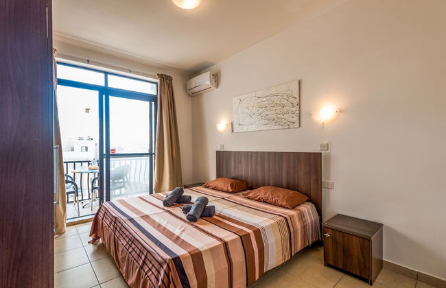 Seashells Self Catering Apartment by Getaways Malta - Foto 2