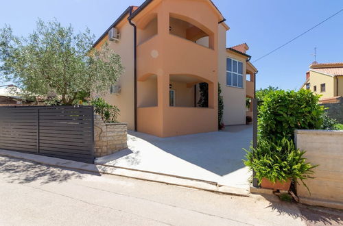 Photo 30 - Spacious Holiday Home in Peroj With Private Pool