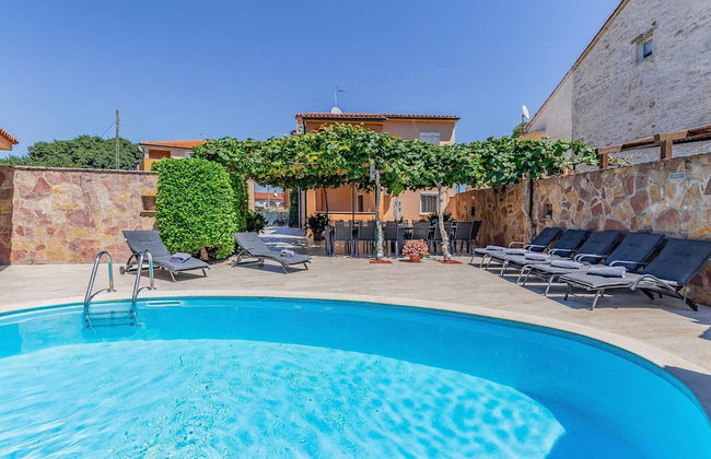 Villa in Peroj With Pool Near Beach - Foto 19