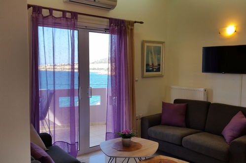 Photo 11 - Amazing Sea View Apartment- Adults Only