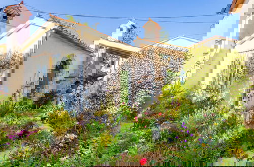 Foto 11 - Quaint Apartment With Garden in Medulin